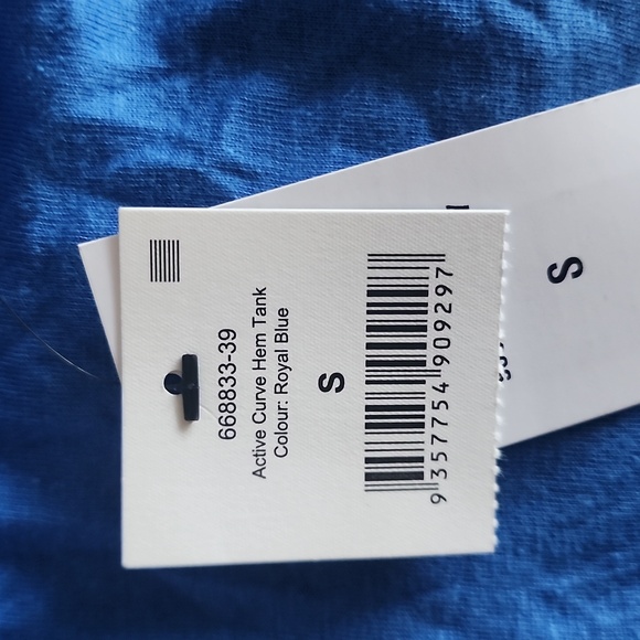 Cotyon on Body new tank top - Picture 6 of 7